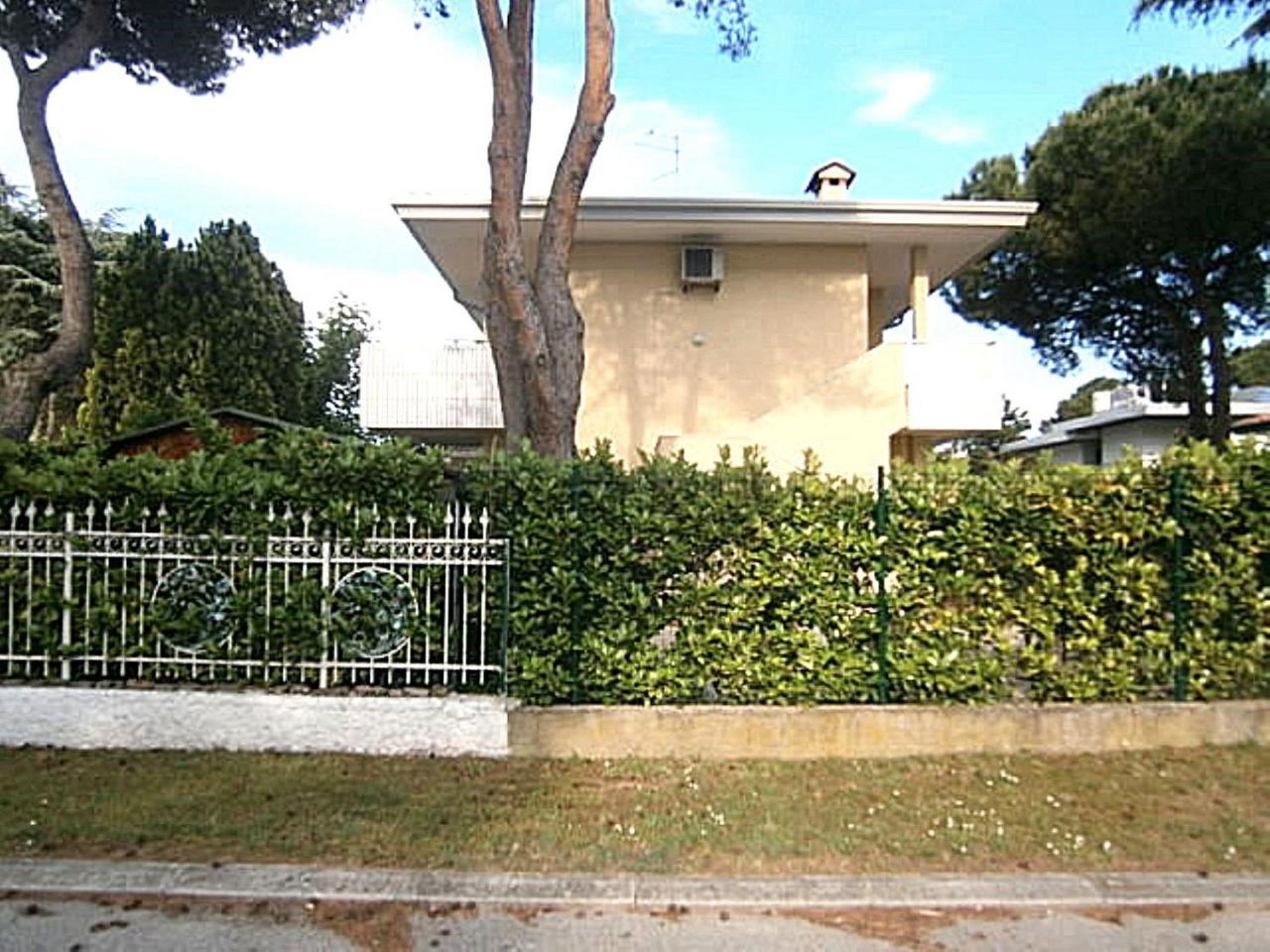 Andrea Apartment Bibione Exterior photo